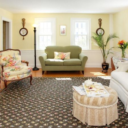 The Inn At Yarmouth Port (Adults Only) Екстериор снимка