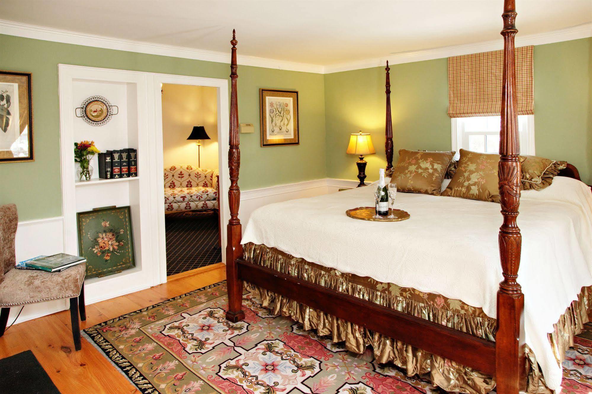 The Inn At Yarmouth Port (Adults Only) Екстериор снимка