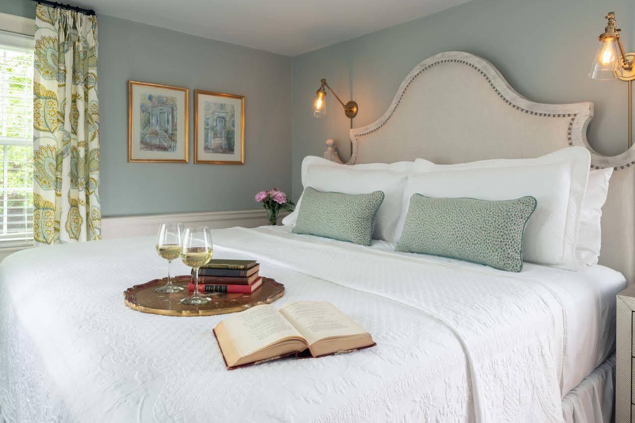 The Inn At Yarmouth Port (Adults Only) Екстериор снимка