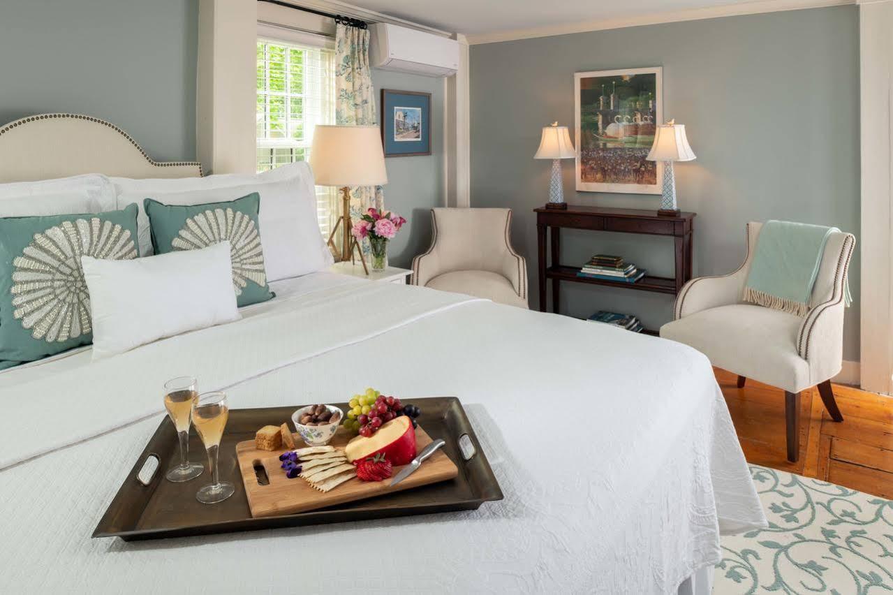 The Inn At Yarmouth Port (Adults Only) Екстериор снимка
